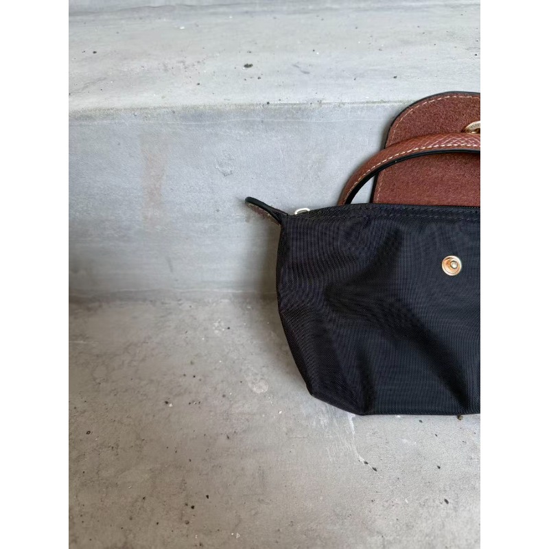 Tote Bag Beach - حقيبة يد نسائية من النايلون الصديق
