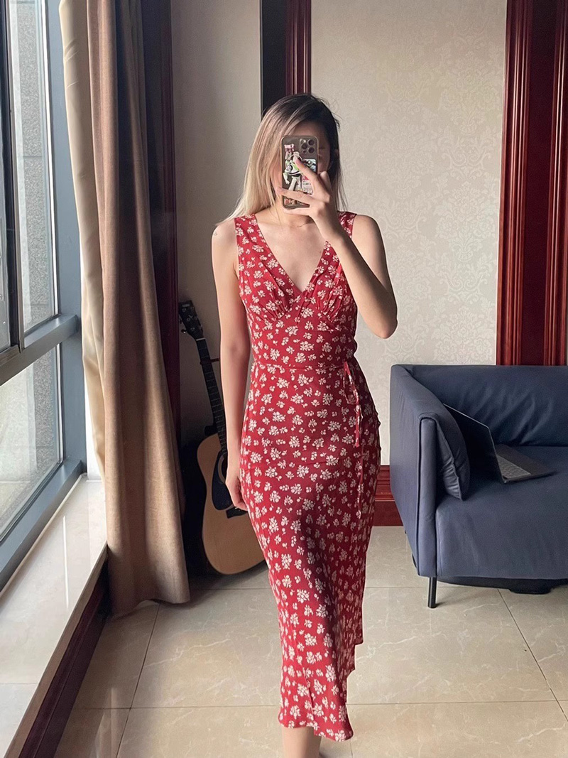 فستان نسائي متوسط الطول بياقة  - مراجعة Midi Skirt Floral وسعره
