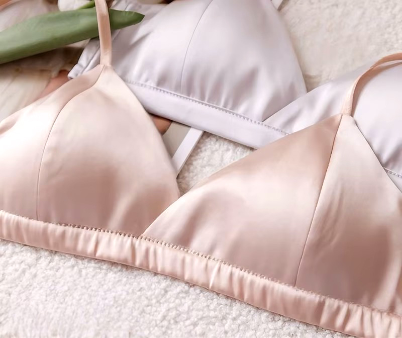حمالة صدر نسائية من الساتان وا - مراجعة Bralette Triangle Set وسعره